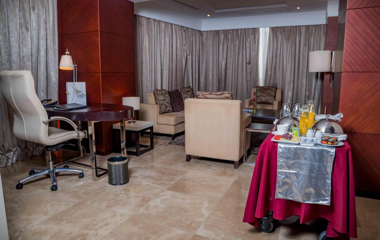 Hotel De Convencoes De Talatona Hcta Луанда Екстер'єр фото